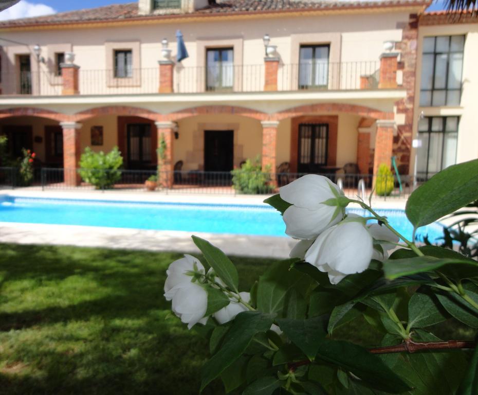 Palacio De Monfarracinos Benavente Extérieur photo