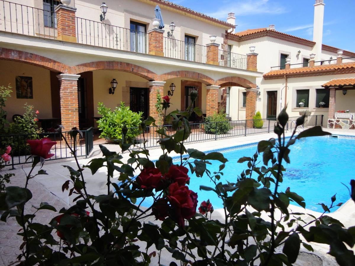 Palacio De Monfarracinos Benavente Extérieur photo